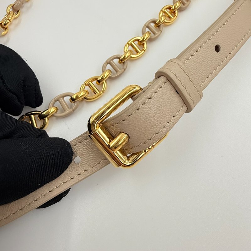 CHRISTIAN DIOR - 淡米色羊皮金釦Miss Caro 大籐格紋斜背包-21