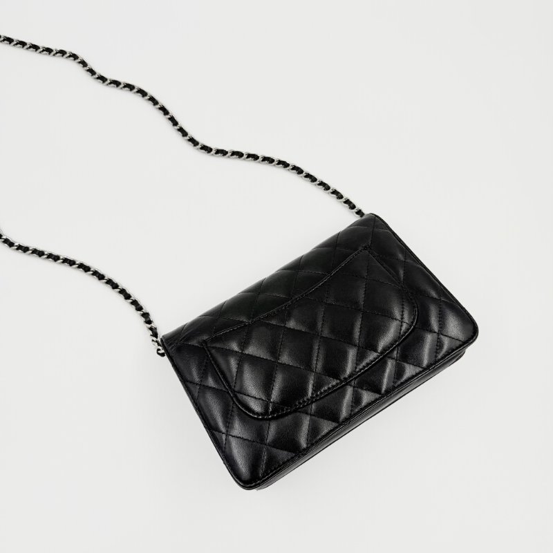 CHANEL - 黑色羊皮菱格銀釦woc-1