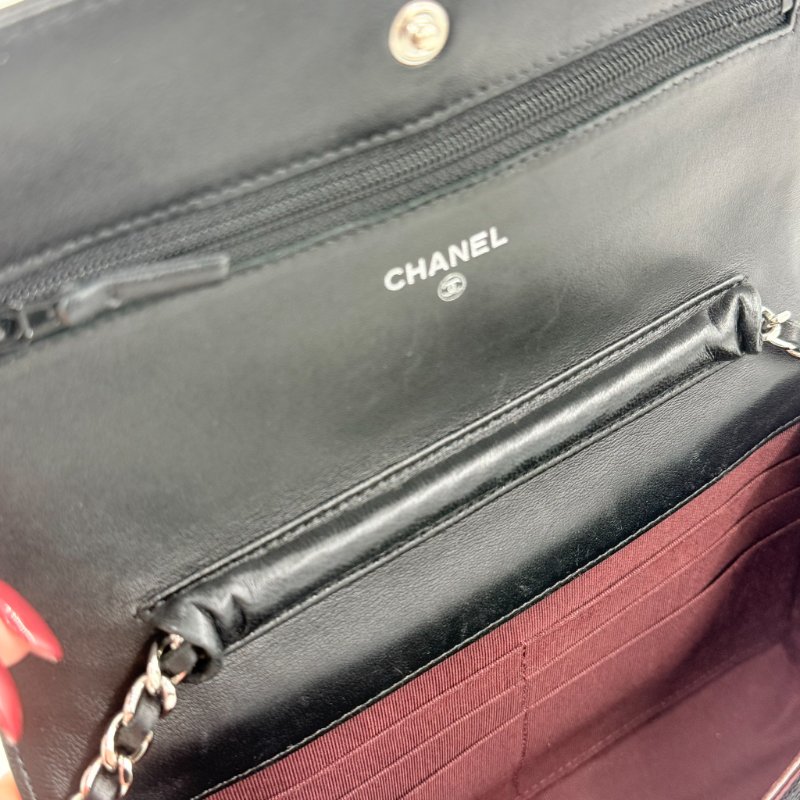 CHANEL - 黑色羊皮菱格銀釦woc-16