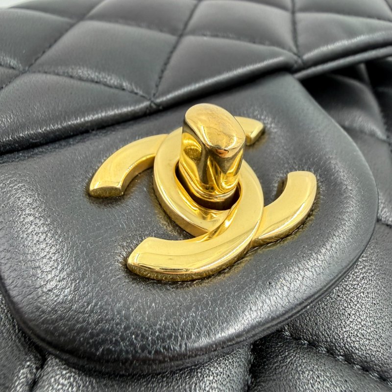 CHANEL - 黑色羊皮菱格金釦COCO 23cm-20