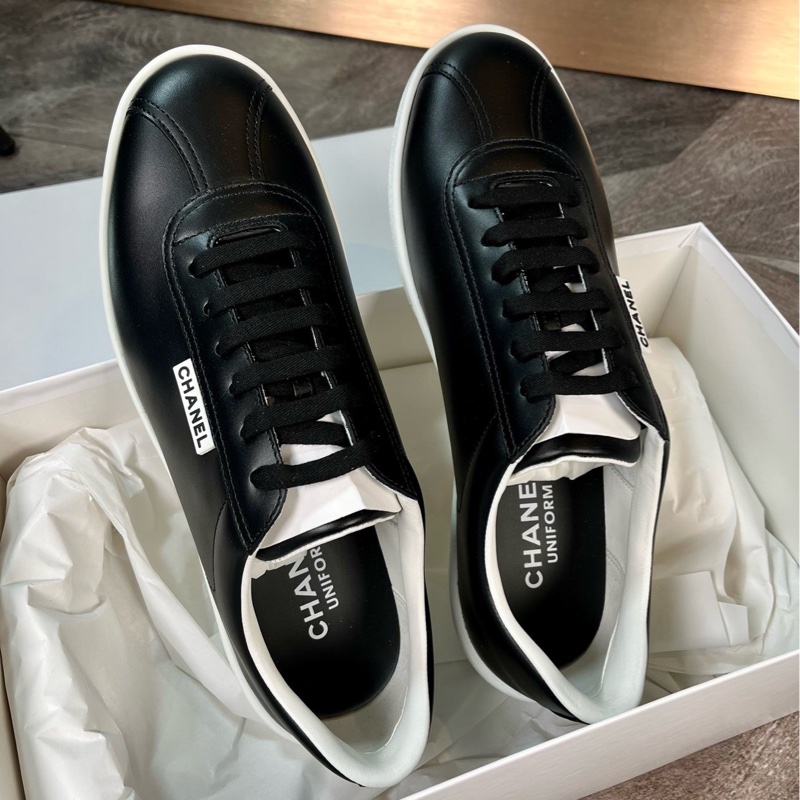 全新 Chanel 香奈兒 字母標牛皮 休閒鞋 板鞋 女款 黑色 超值 尺碼：36.5 碼 附件：無-4