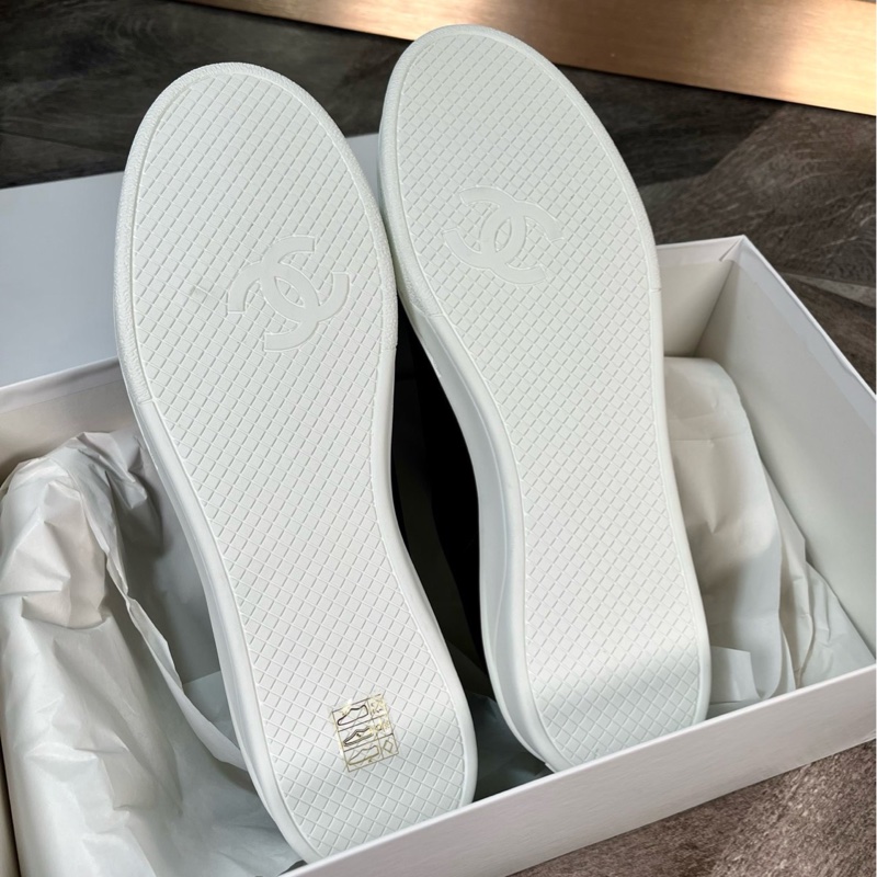 全新 Chanel 香奈兒 字母標牛皮 休閒鞋 板鞋 女款 黑色 超值 尺碼：36.5 碼 附件：無-6