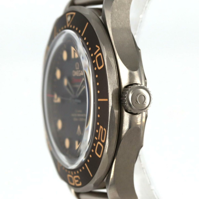 歐米茄海馬系列300公尺潛水錶007特別版TI 210.90.42.20.01.001自動腕錶-2