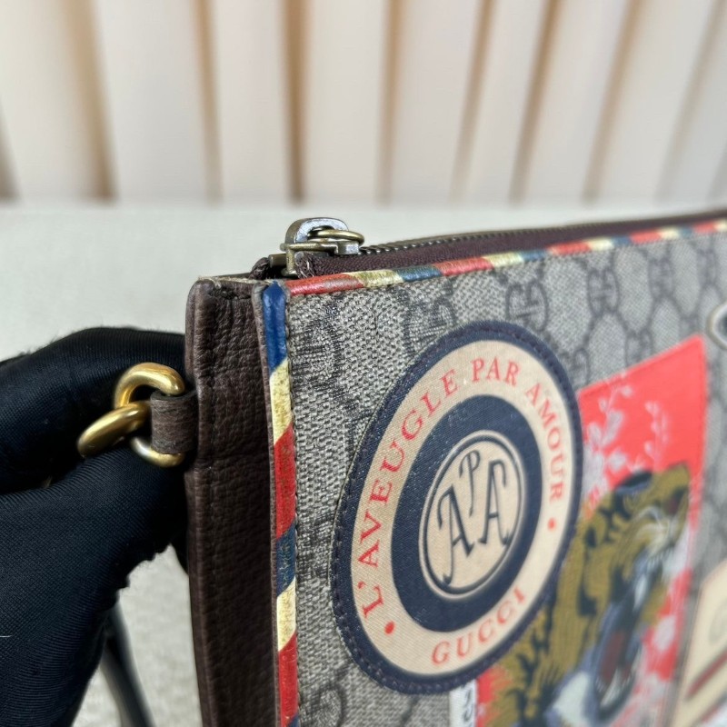 Gucci古馳老花虎頭飛碟刺繡  附帶獨特徽章設計 經典款式 時尚百搭 包身虎頭+拼貼設計 細節很特別 拉鏈正常-26