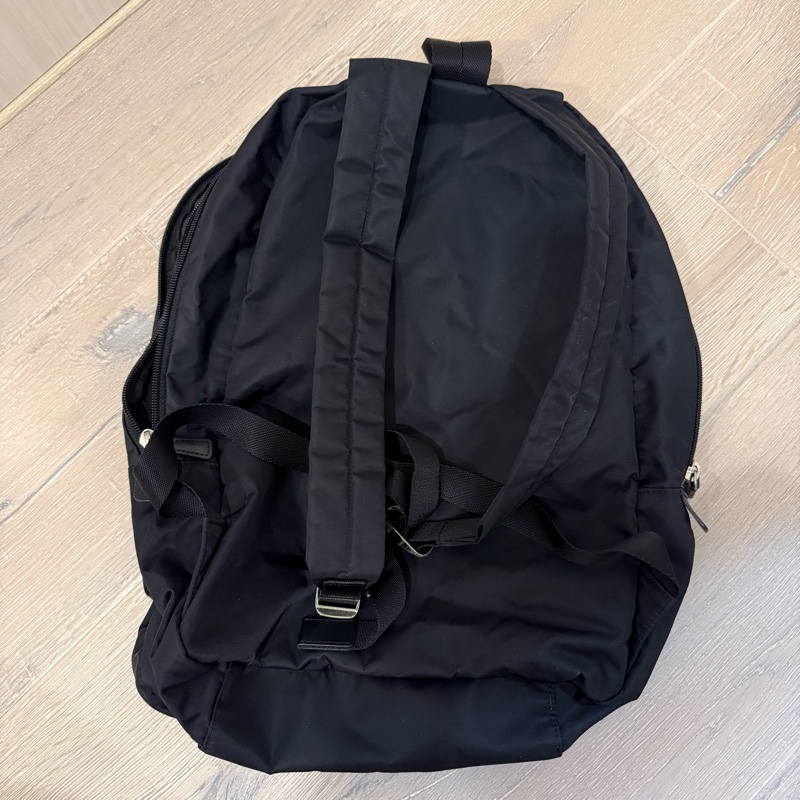 agnes b voyage logo雙層重磅尼龍黑色後背包-1