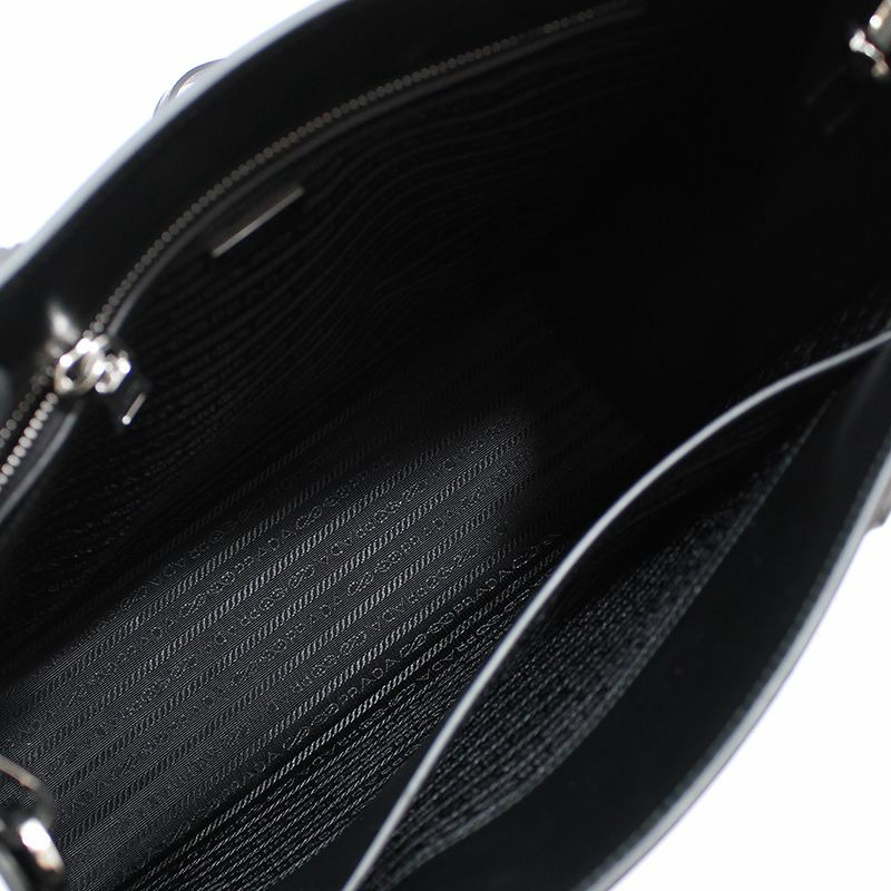 【包稅】PRADA 1BA332 黑色柔軟小牛皮三角形標誌單肩斜背包-10