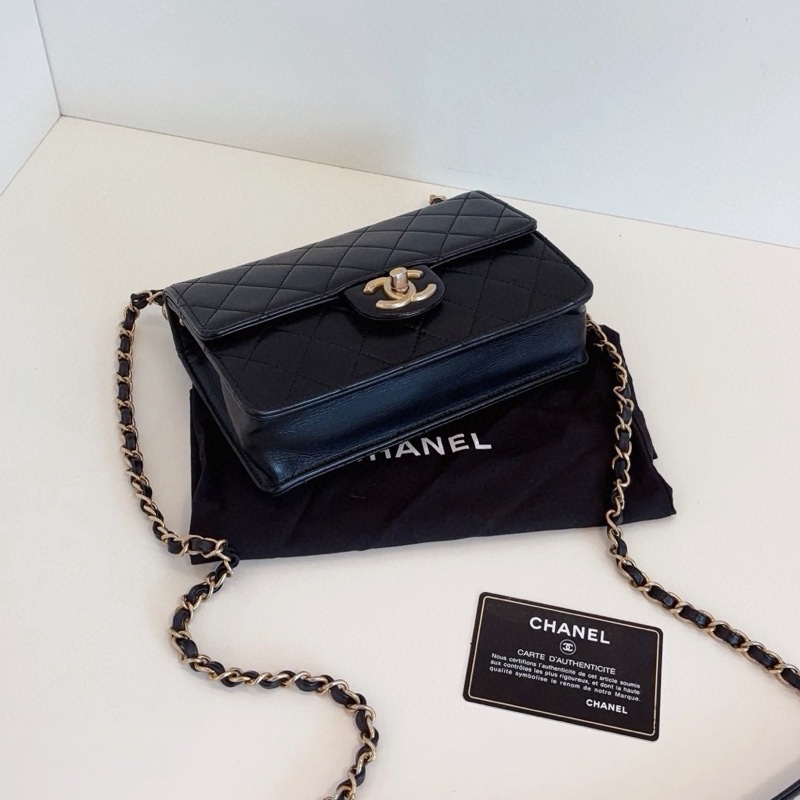 Chanel橫版透明珍珠CF-4