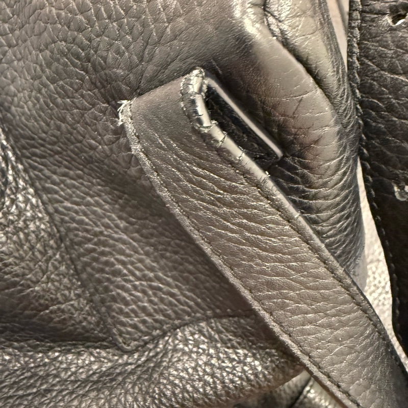 agnès b. 標誌壓花牛皮雙口袋背包-11