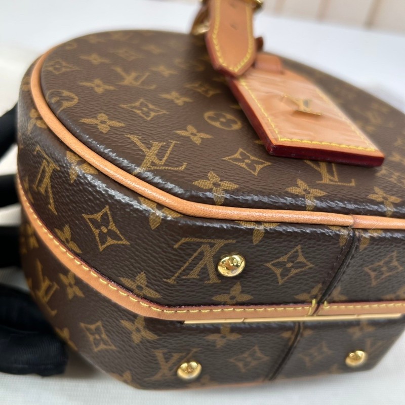 LV路易威登硬圓餅中號老花  經典老花配色 單肩斜挎都可以 日常通勤 出門凹造型都很百搭-16