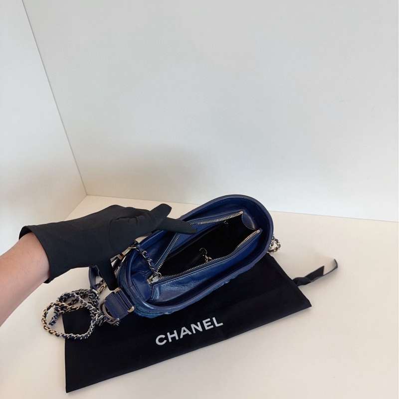 Chanel深藍大菱格牛仔流浪包-7