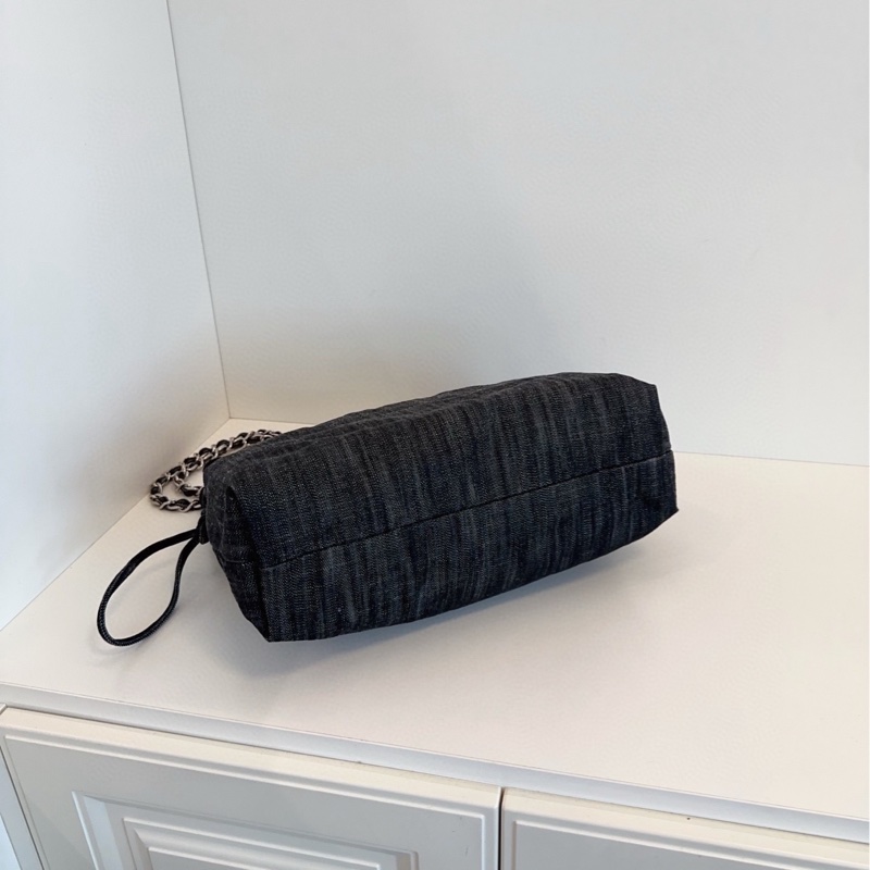 ✨Chanel 刺繡雙C logo 黑色牛仔托特包 好價🖤-7