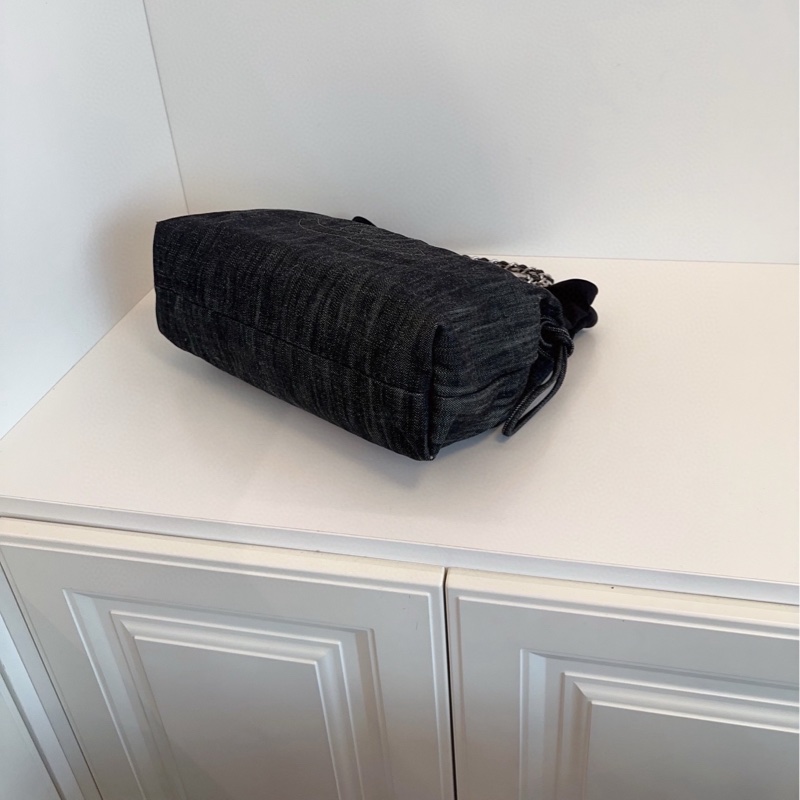 ✨Chanel 刺繡雙C logo 黑色牛仔托特包 好價🖤-9