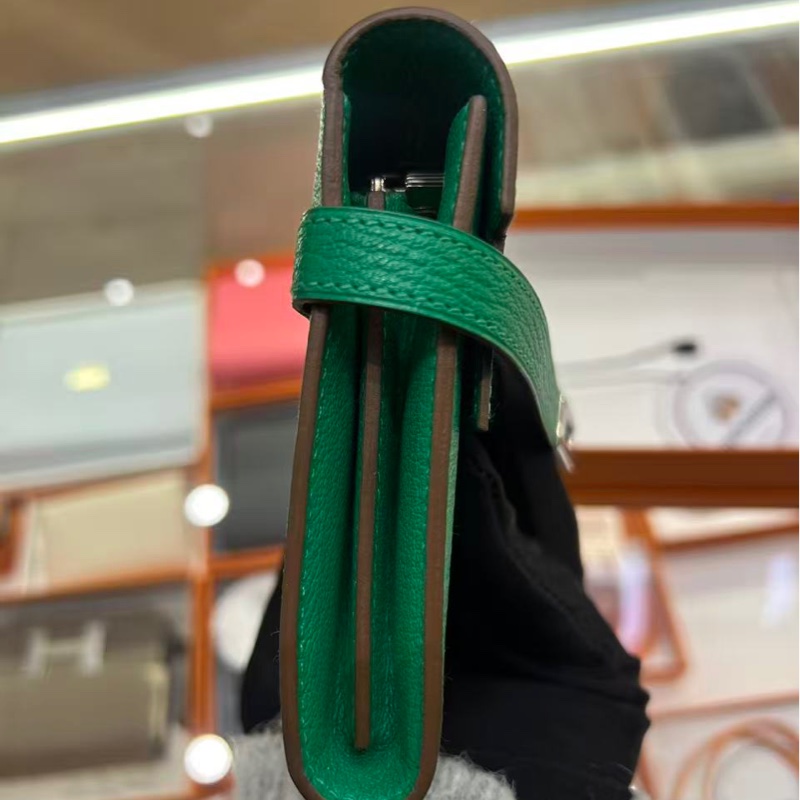 🌈Hermes💚Kelly Wallet💚竹子綠色銀扣🌟99.8新閑置🌟山羊皮🌟有盒🌟愛馬仕🌟-3