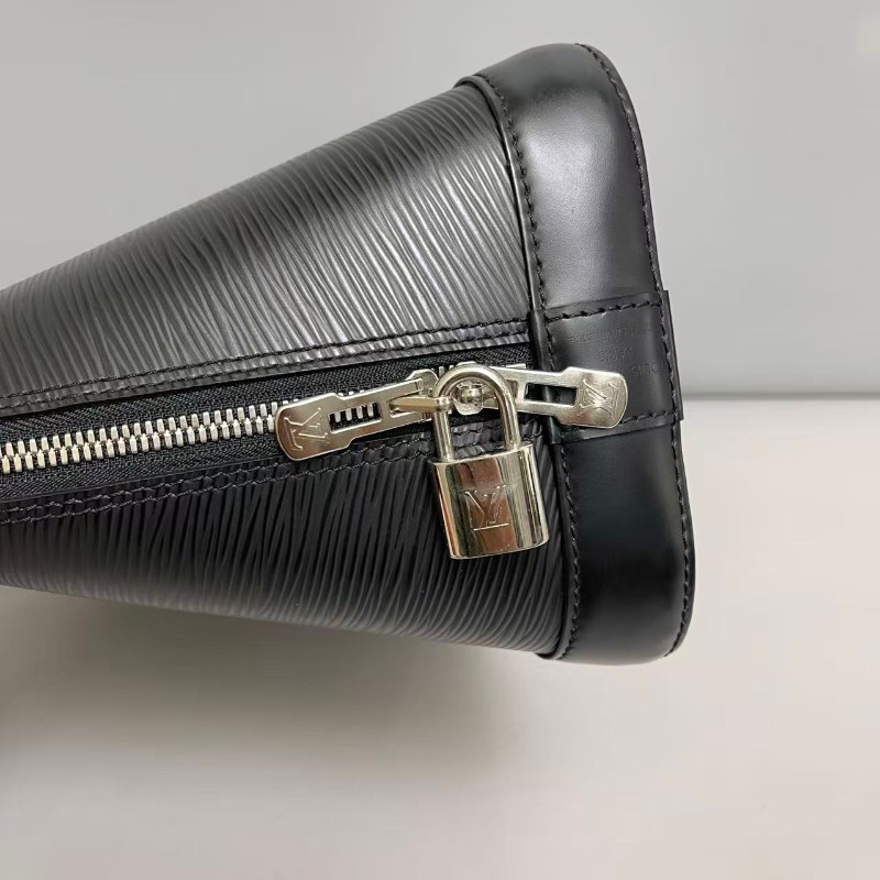 LV路易威登Alma小號黑色水波纹貝殼包-7