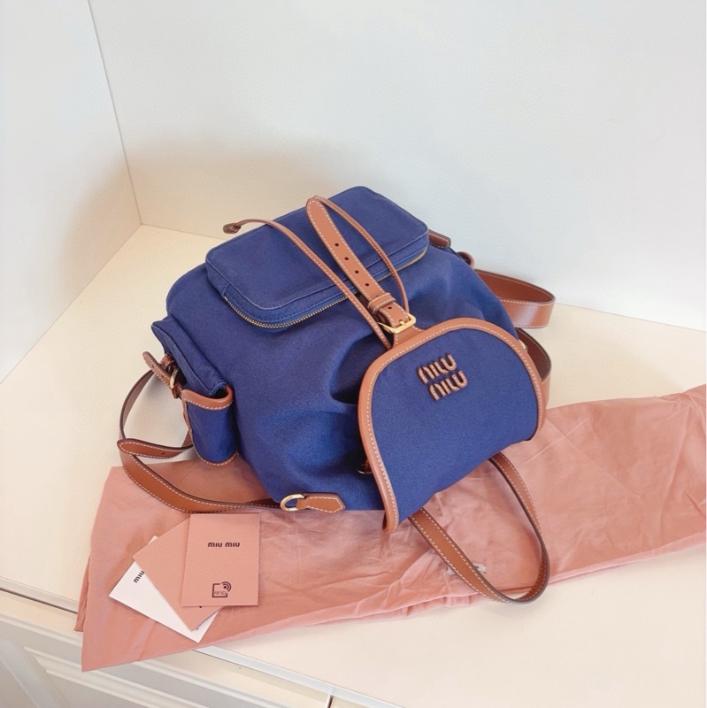 Miumiu牛仔藍帆布雙肩包-3