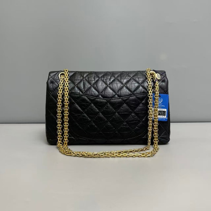 Chanel香奈兒 2.55中號 黑金油蠟牛皮鏈條包-1