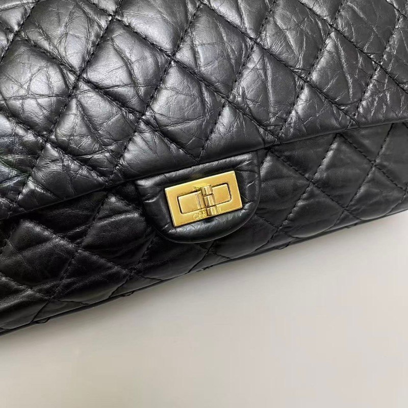 Chanel香奈兒 2.55中號 黑金油蠟牛皮鏈條包-2