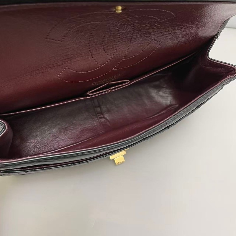 Chanel香奈兒 2.55中號 黑金油蠟牛皮鏈條包-8