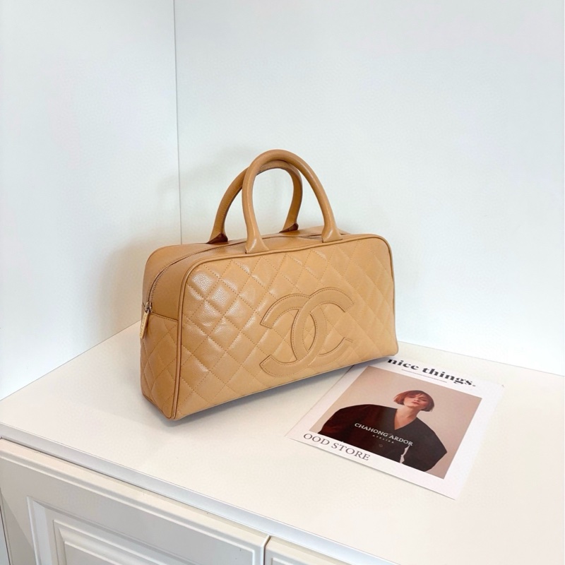 Chanel 奶茶色保齡球包-2