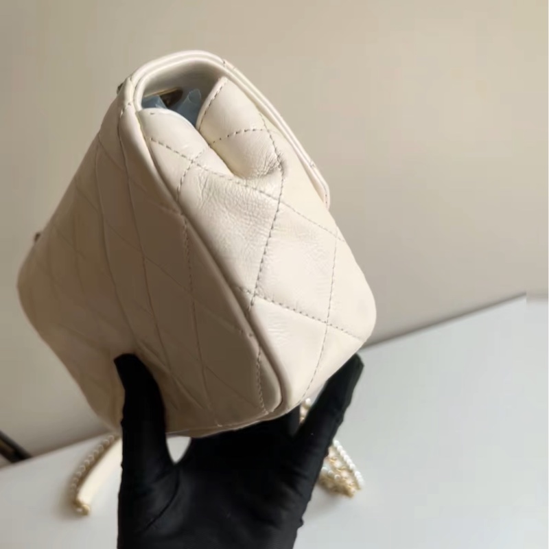 【99%新 超稀有保值款✨ 全網最低價！】Chanel CF大mini 白色 珍珠特別款鏈條 超級稀有保值-3