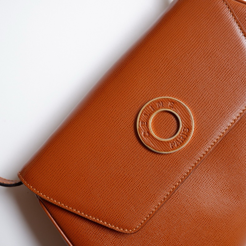 Celine南瓜棕斜挎包-1