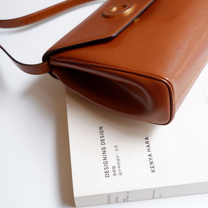 Celine南瓜棕斜挎包-4