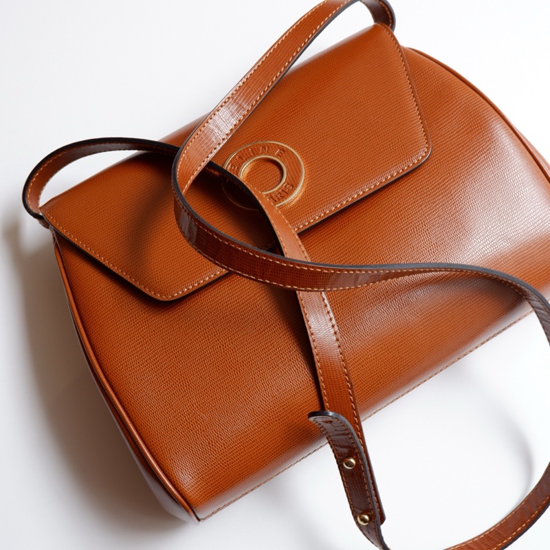 Celine南瓜棕斜挎包-7