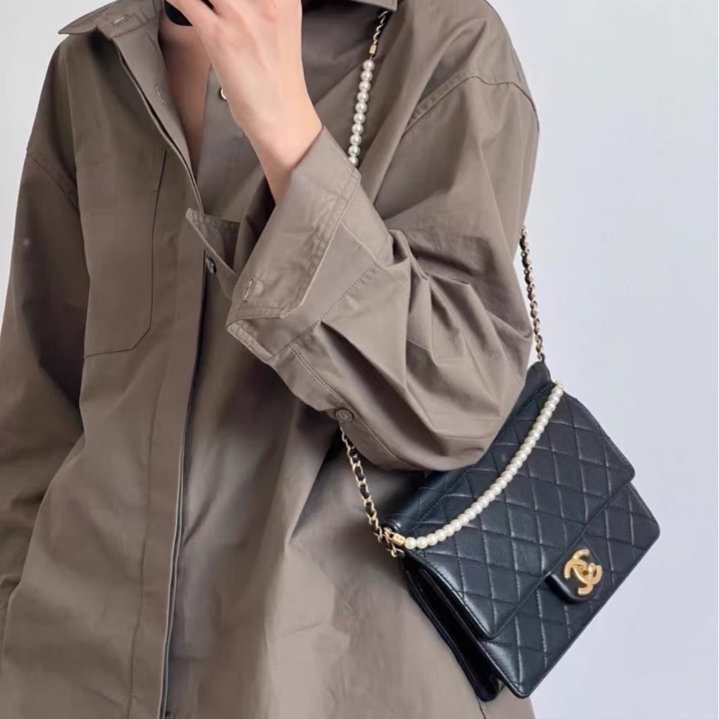 【99%新 超稀有保值款✨ 全網最低價！】Chanel CF 珍珠特別款鏈條 黑金 超級稀有保值-0