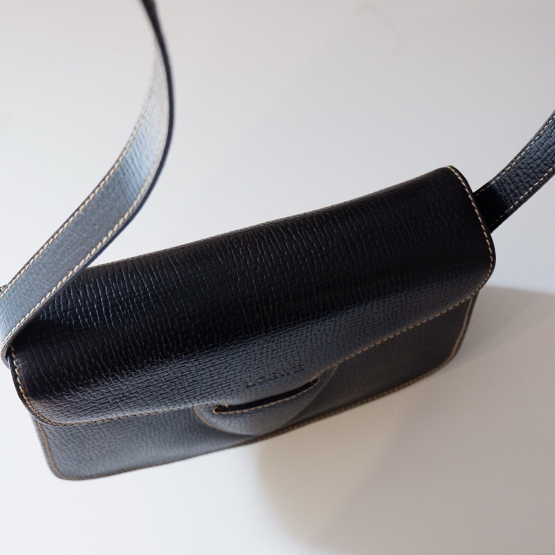 Loewe插釦外縫包-3