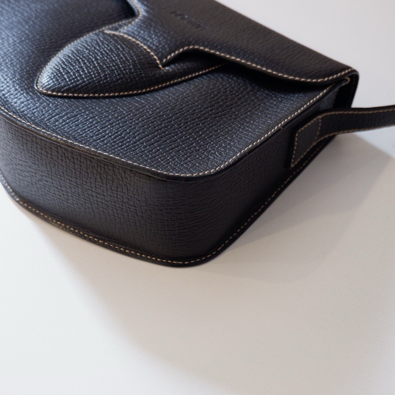 Loewe插釦外縫包-6