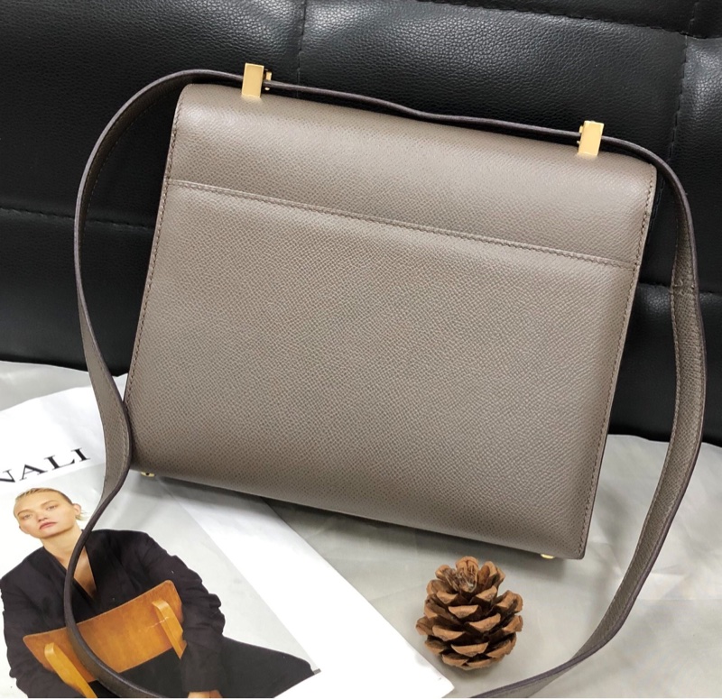 【全網最便宜✨90%新】愛馬仕Hermes verrou23錫器灰金扣手槍包-1