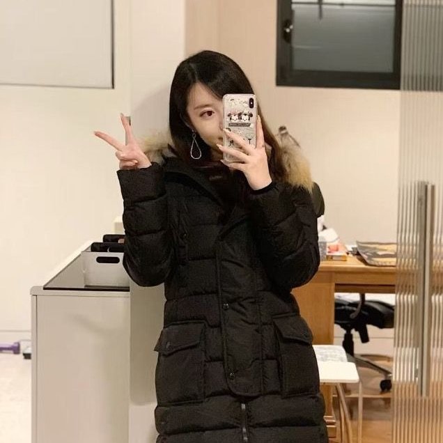Moncler 黑色Khloe毛領長款羽絨外套2碼 狐狸毛領啞光黑色 多口袋胸圍108衣長110 98新配件塵袋衣架-0