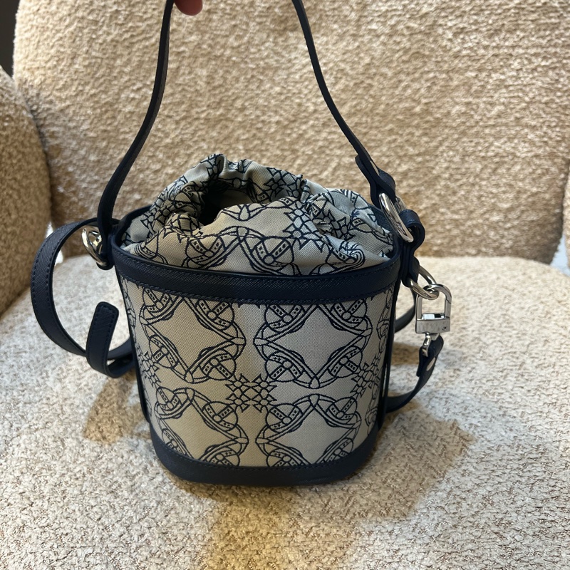 Vivienne Westwood logo small bucket-9