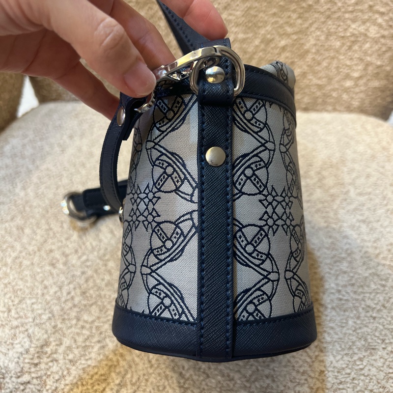 Vivienne Westwood logo small bucket-12