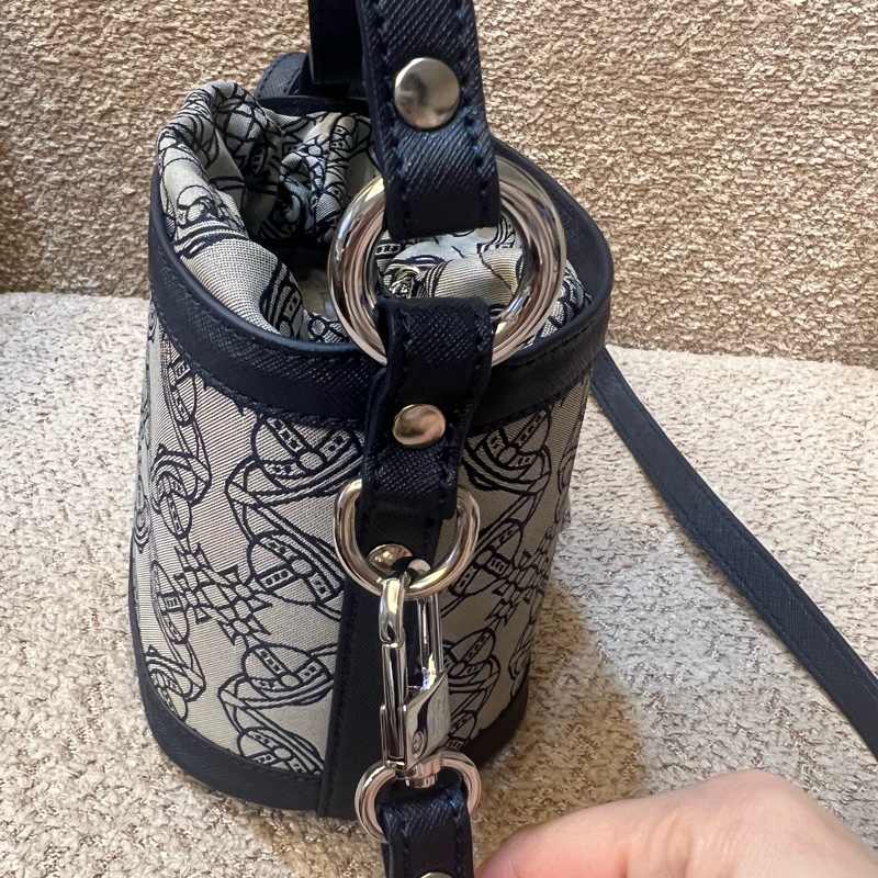 Vivienne Westwood logo small bucket-16