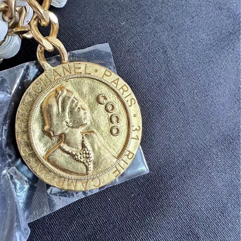 【99%新 超稀有VIC款✨ 全新原价五分之一！】Chanel 21A CF大mini 白金荔枝皮 限量版金幣-3