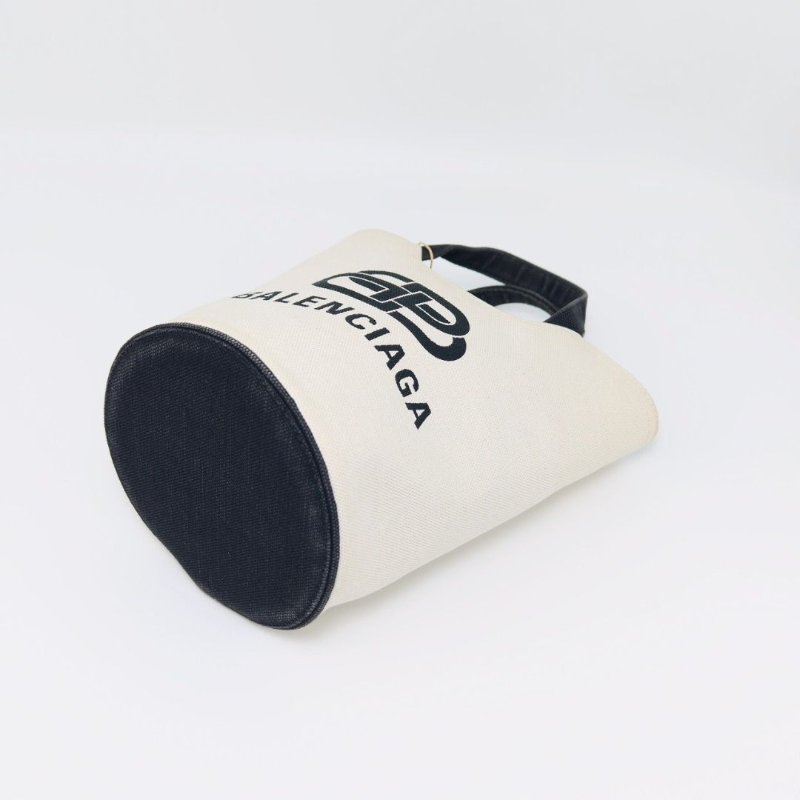 BALENCIAGA 黑白帆布肩背斜背水桶包15*22*15 98新配件塵袋-6