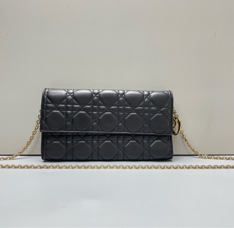 【95新✨全平台最便宜】Dior 迪奧黑色羊皮鏈條woc-1