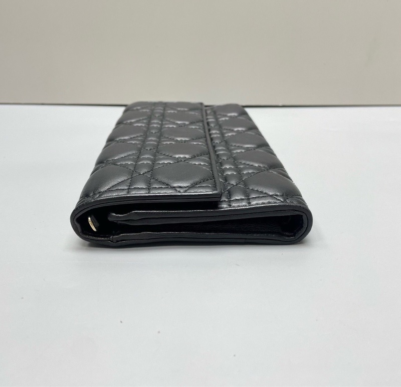 【95新✨全平台最便宜】Dior 迪奧黑色羊皮鏈條woc-4