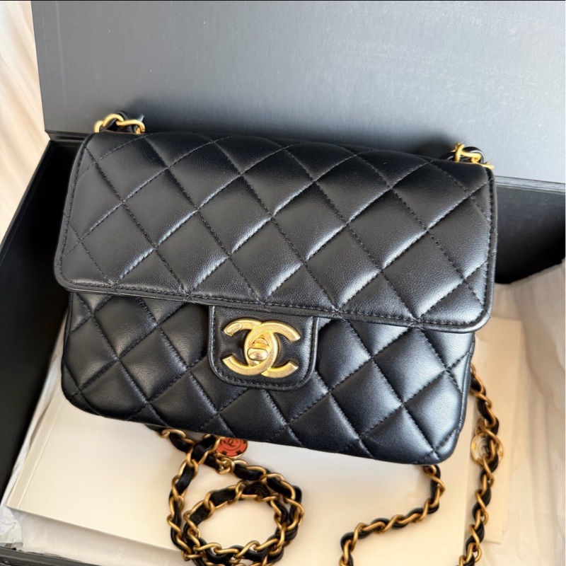 【99%新 Chanel高定秀場同款老佛爺力作✨ 全網最低價！】Chanel 黑金方胖子 23C 籌碼特別款 超級稀有保值珍藏-0