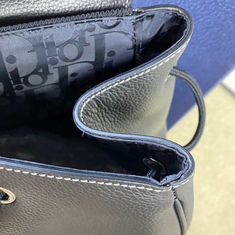 Dior Saddle系列馬鞍後背包黑銀白色縫線牛皮27*41*11  99新配件盒子塵袋-4