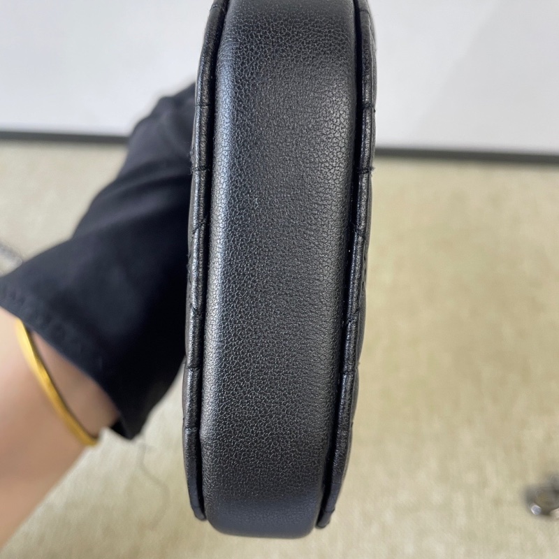 Dior 黑金竪版手機包羊皮革騰格紋可手提18*10*2.5 99新盒子塵袋-4