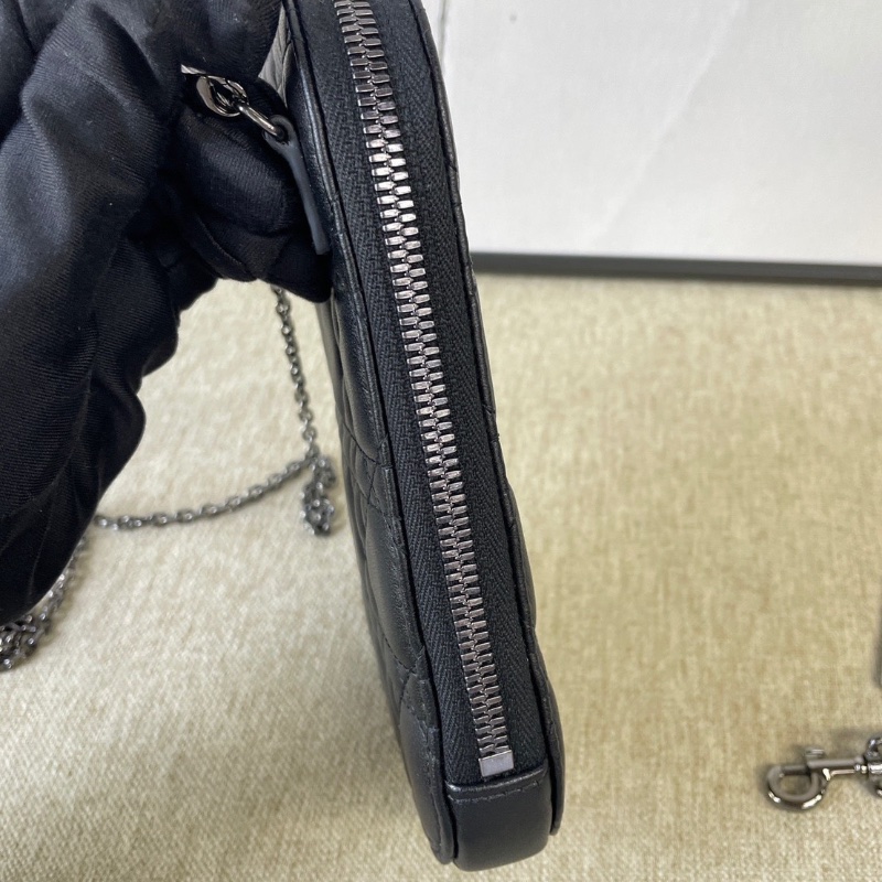 Dior 黑金竪版手機包羊皮革騰格紋可手提18*10*2.5 99新盒子塵袋-5