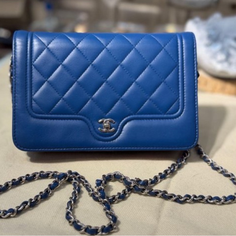 CHANEL 寶藍色 桃紅 銀扣 黛妃款 斜背包 側背包 WOC  🛫秒殺價 92新 超美 有防塵套 雷標 查碼  #快搶-1