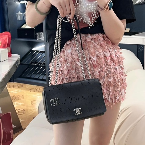 CHANEL 限定藍銀鏤空CF肩背斜背鏈條包22*16*8 98新配件盒子購證塵袋