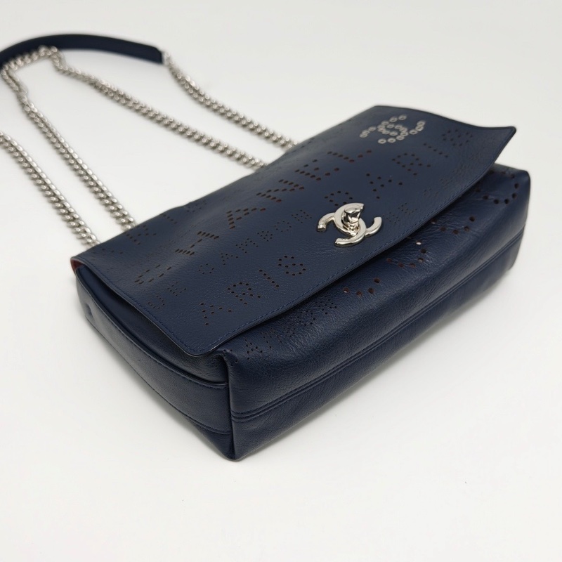 CHANEL 限定藍銀鏤空CF肩背斜背鏈條包22*16*8 98新配件盒子購證塵袋-3