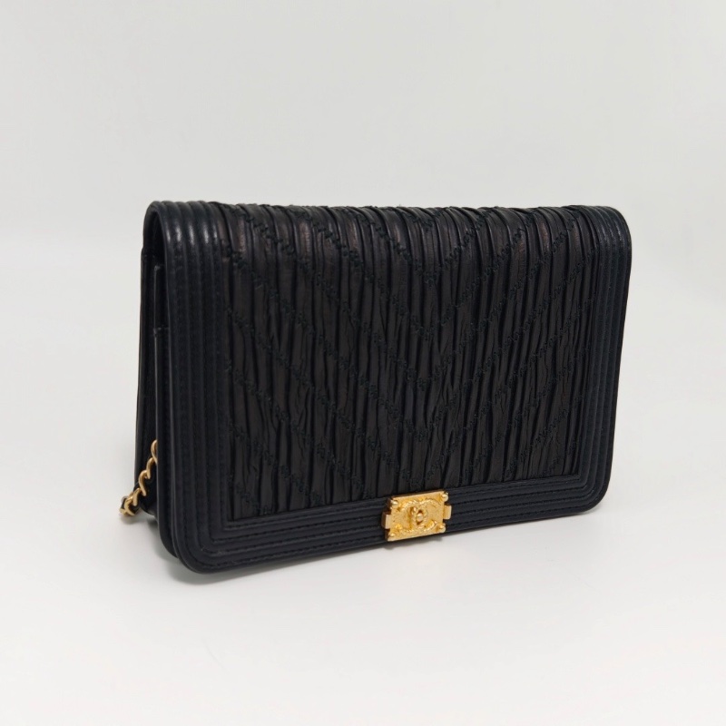 CHANEL黑金Leboy 牛皮褶皺woc絎縫肩背斜背包 19*12*4 99新配件盒子塵袋保卡-2