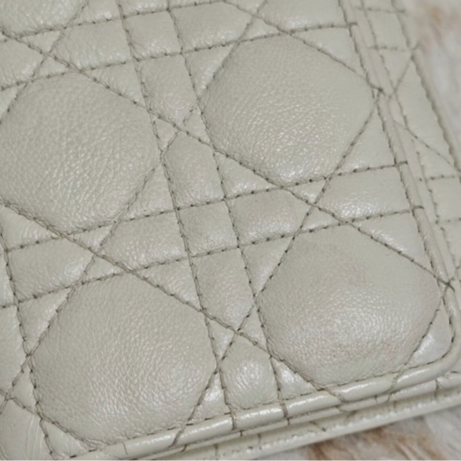 【95%新 Dior Woc✨ 全網最低價！】 Dior Woc 白色金色保值款 無使用痕跡-8