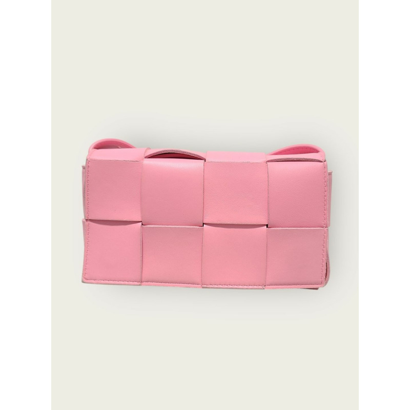 【包稅】BOTTEGA VENETA 粉紅絲帶小卡帶腰包-0