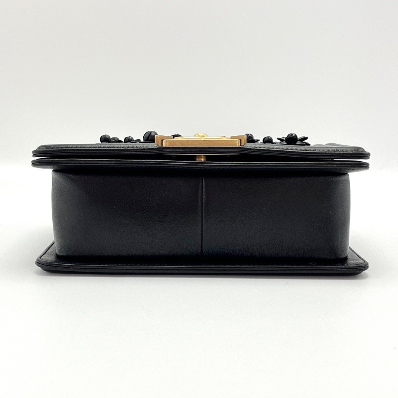 CHANEL 黑金限量 山茶花Leboy小號肩背斜背包20*12*8 98新配件塵袋保卡-4